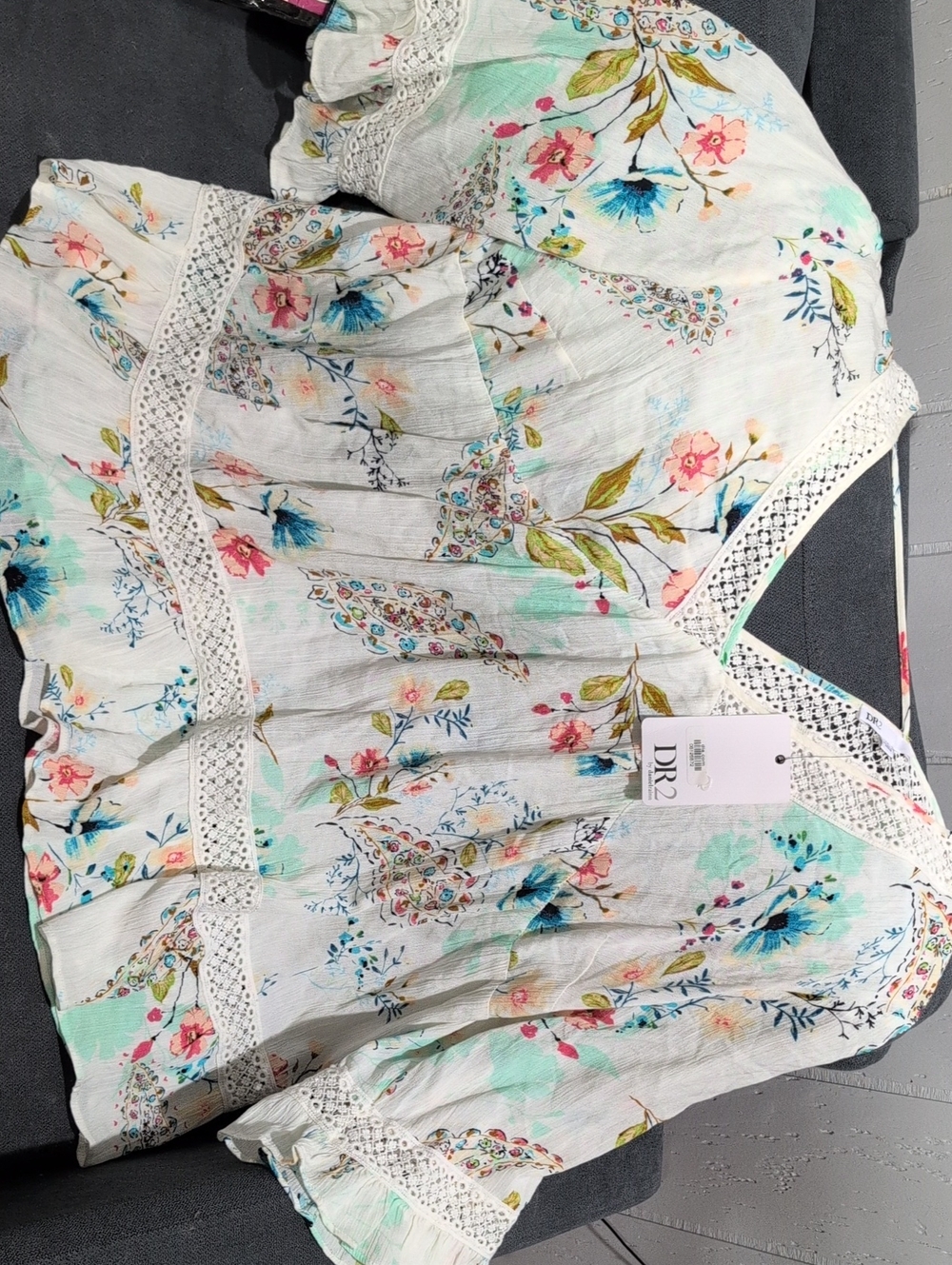 DR2 Women's White Floral Lace-Trim Peplum Top